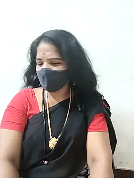 Snapshot of MaaliiiPonuTamil chatting on 03/06/25, 05:22 MaaliiiPonuTamil online show from 03/06/25, 05:22