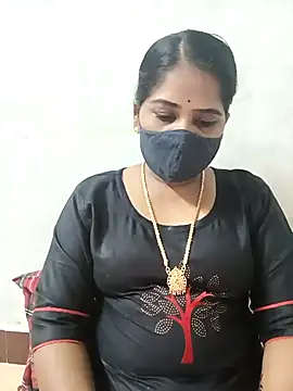 Snapshot of MaaliiiPonuTamil chatting on 03/07/25, 04:55 MaaliiiPonuTamil online show from 03/07/25, 04:55