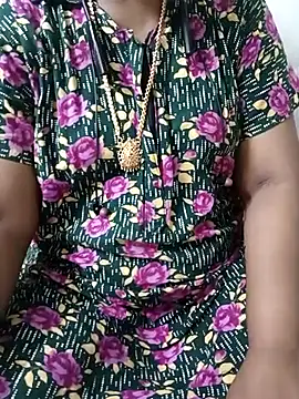 Snapshot of MaaliiiPonuTamil chatting on 03/12/25, 11:54 MaaliiiPonuTamil online show from 03/12/25, 11:54