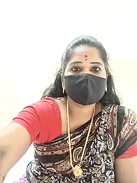 Snapshot of MaaliiiPonuTamil chatting on 03/22/25, 10:49 MaaliiiPonuTamil online show from 03/22/25, 10:49