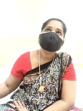 Snapshot of MaaliiiPonuTamil chatting on 03/23/25, 01:31 MaaliiiPonuTamil online show from 03/23/25, 01:31