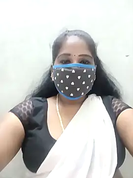 Snapshot of MaaliiiPonuTamil chatting on 10/03/25, 01:19 MaaliiiPonuTamil online show from 10/03/25, 01:19