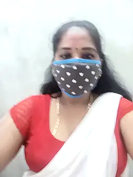 Snapshot of MaaliiiPonuTamil chatting on 10/04/25, 01:25 MaaliiiPonuTamil online show from 10/04/25, 01:25