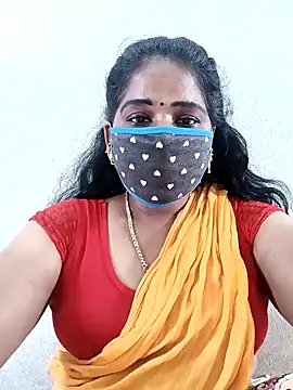 Snapshot of MaaliiiPonuTamil chatting on 10/05/25, 04:44 MaaliiiPonuTamil online show from 10/05/25, 04:44