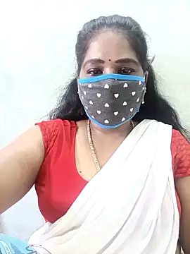Snapshot of MaaliiiPonuTamil chatting on 10/16/25, 01:50 MaaliiiPonuTamil online show from 10/16/25, 01:50