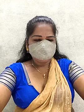 Snapshot of MaaliiiPonuTamil chatting on 05/05/26, 12:40 MaaliiiPonuTamil online show from 05/05/26, 12:40
