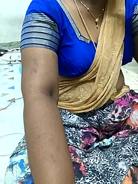 Snapshot of MaaliiiPonuTamil chatting on 05/12/26, 01:36 MaaliiiPonuTamil online show from 05/12/26, 01:36