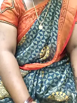 Snapshot of MaaliiiPonuTamil chatting on 06/05/26, 01:01 MaaliiiPonuTamil online show from 06/05/26, 01:01
