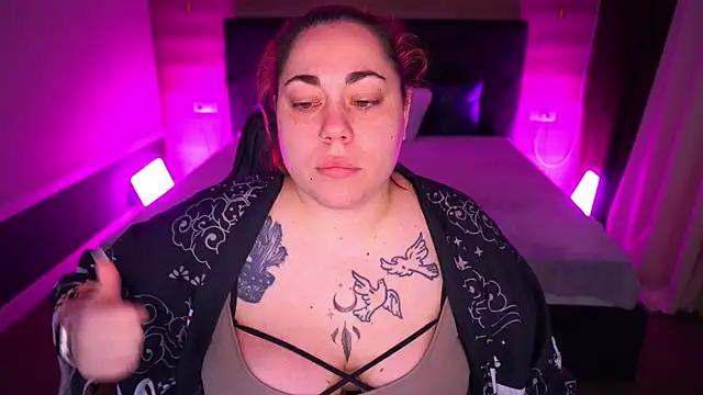 Kittywakee online show from 11/29/25, 09:18