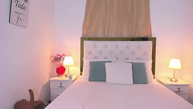 SofiaBosch online show from 09/20/25, 12:55