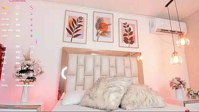 Snapshot of Kim_miller4 chatting on 01/24/25, 10:51 Kim miller4 online show from 01/24/25, 10:51