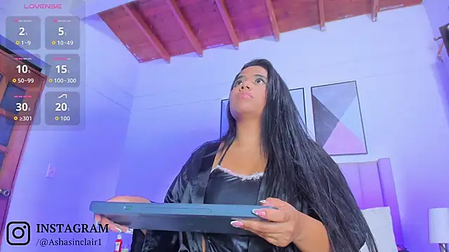 Snapshot of AshaSinclair chatting on 09/10/25, 04:12 AshaSinclair online show from 09/10/25, 04:12