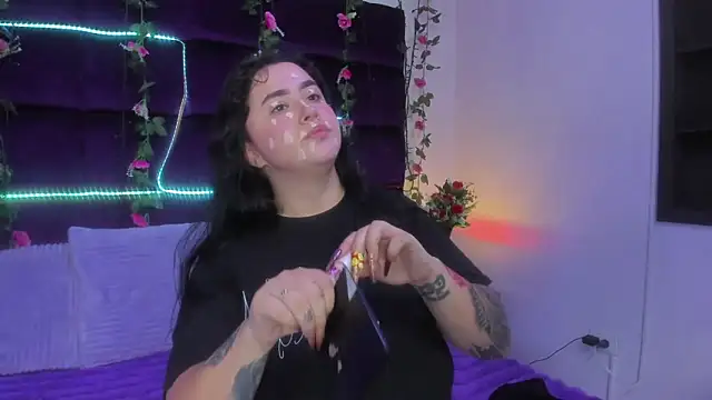 Victoria Rossy online show from 03/31/26, 09:04