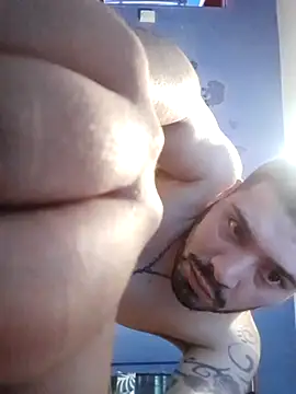 Snapshot of JvSmallDick chatting on 01/09/25, 04:17 JvSmallDick online show from 01/09/25, 04:17