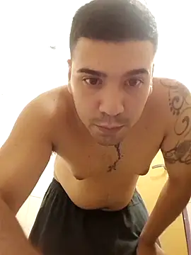 Snapshot of JvSmallDick chatting on 03/20/25, 01:35 JvSmallDick online show from 03/20/25, 01:35