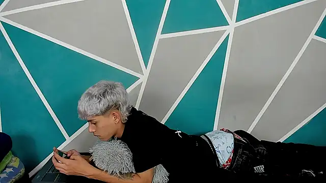 migueyalejo teens online show from 11/04/25, 04:11