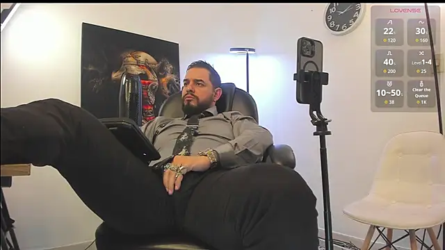 Ethan Castellano online show from 11/17/25, 08:03