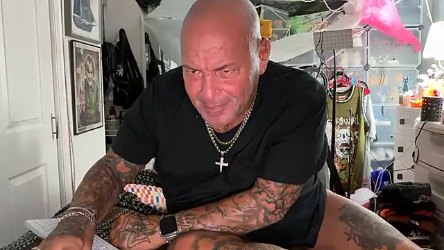 joeytatts66 online show from 09/28/25, 02:17