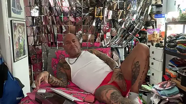 joeytatts66 online show from 04/20/26, 01:30