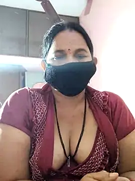 lalitha225 online show from 12/31/24, 05:55