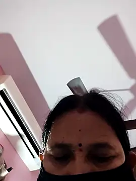 lalitha225 online show from 01/02/25, 04:52