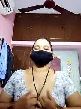 lalitha225 online show from 01/03/25, 04:55