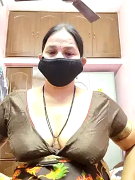 lalitha225 online show from 01/09/25, 04:41