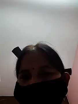 lalitha225 online show from 01/22/25, 09:46