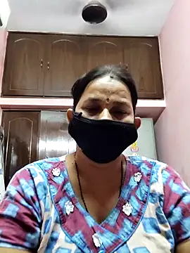 lalitha225 online show from 02/20/25, 10:27