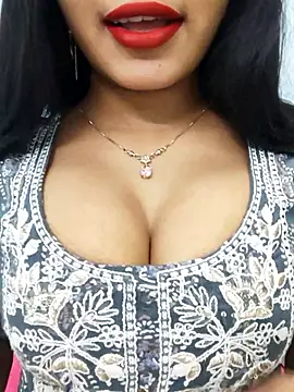 Snapshot of Sania-Love chatting on 02/08/26, 10:02 Sania-Love online show from 02/08/26, 10:02