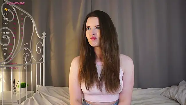 LoraDevon online show from 02/13/25, 04:39