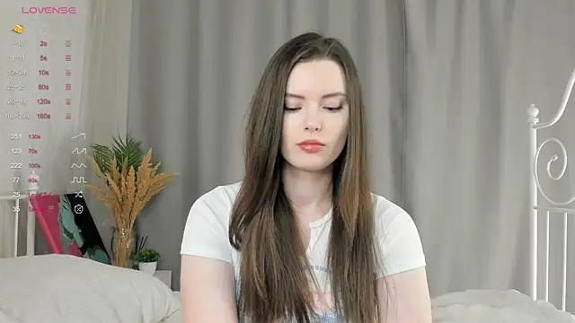 LoraDevon online show from 02/26/25, 07:27