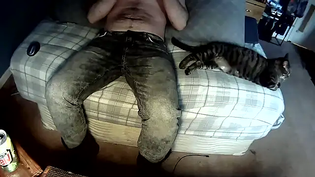 Spunwhiteboy1992 online show from 04/19/26, 09:17