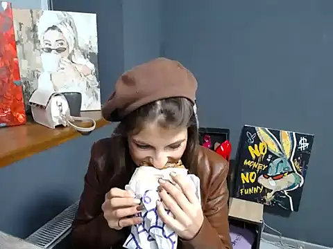 felicity gold online show from 10/03/25, 06:54