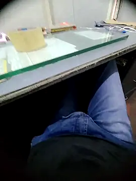 Snapshot of Pathirajasenerath chatting on 03/19/25, 05:30 Pathirajasenerath online show from 03/19/25, 05:30