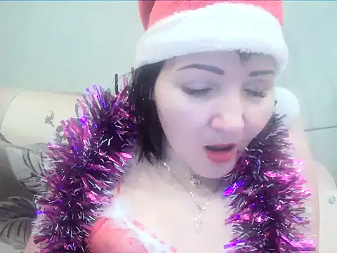 Snapshot of ClaireSunset chatting on 12/23/24, 08:36 ClaireSunset online show from 12/23/24, 08:36