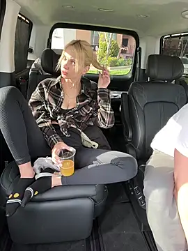 DonorDi online show from 04/22/26, 02:07