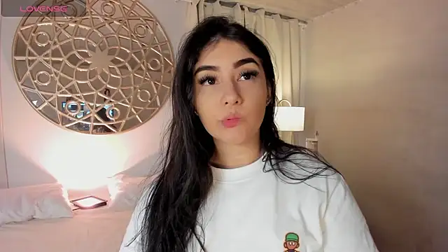 Belliinda 21 online show from 03/28/26, 06:51