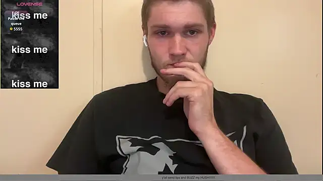 Snapshot of anomalies_ig chatting on 10/27/25, 09:19 anomalies ig online show from 10/27/25, 09:19