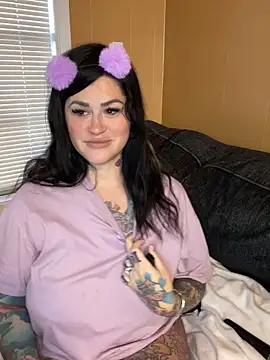 Snapshot of TexasTattooedHouseWife chatting on 02/20/25, 03:52 TexasTattooedHouseWife online show from 02/20/25, 03:52