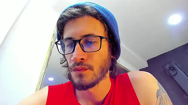 Loggan donnelly online show from 03/17/25, 11:21