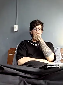 Loggan donnelly online show from 03/12/26, 06:47