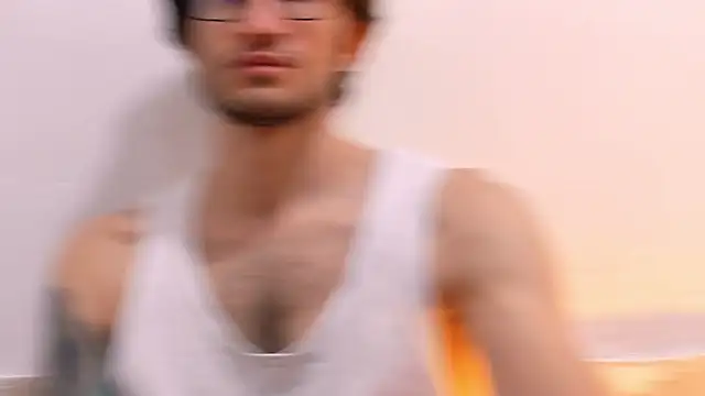 Loggan donnelly online show from 04/12/26, 10:37