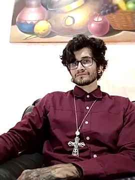 Loggan donnelly online show from 04/21/26, 01:42