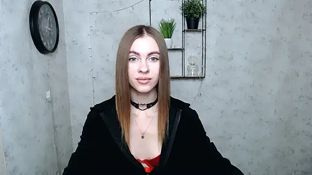 Snapshot of AlisaCatty_ chatting on 12/02/24, 08:09 AlisaCatty online show from 12/02/24, 08:09