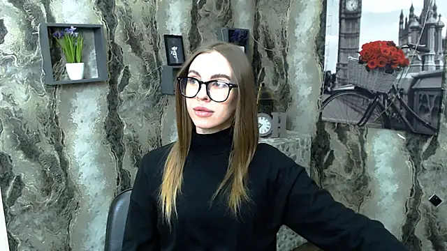 Snapshot of AlisaCatty_ chatting on 03/07/25, 07:30 AlisaCatty online show from 03/07/25, 07:30