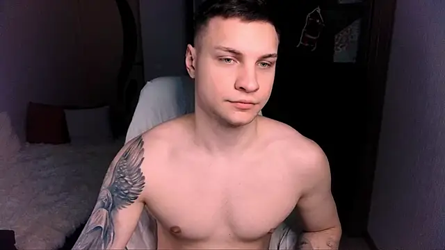 handsome guy01 online show from 12/28/24, 12:47