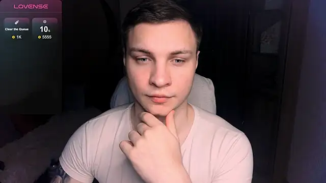 handsome guy01 online show from 01/21/25, 10:30