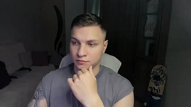 handsome guy01 online show from 09/08/25, 07:35