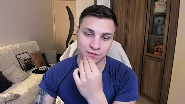 handsome guy01 online show from 09/28/25, 07:36